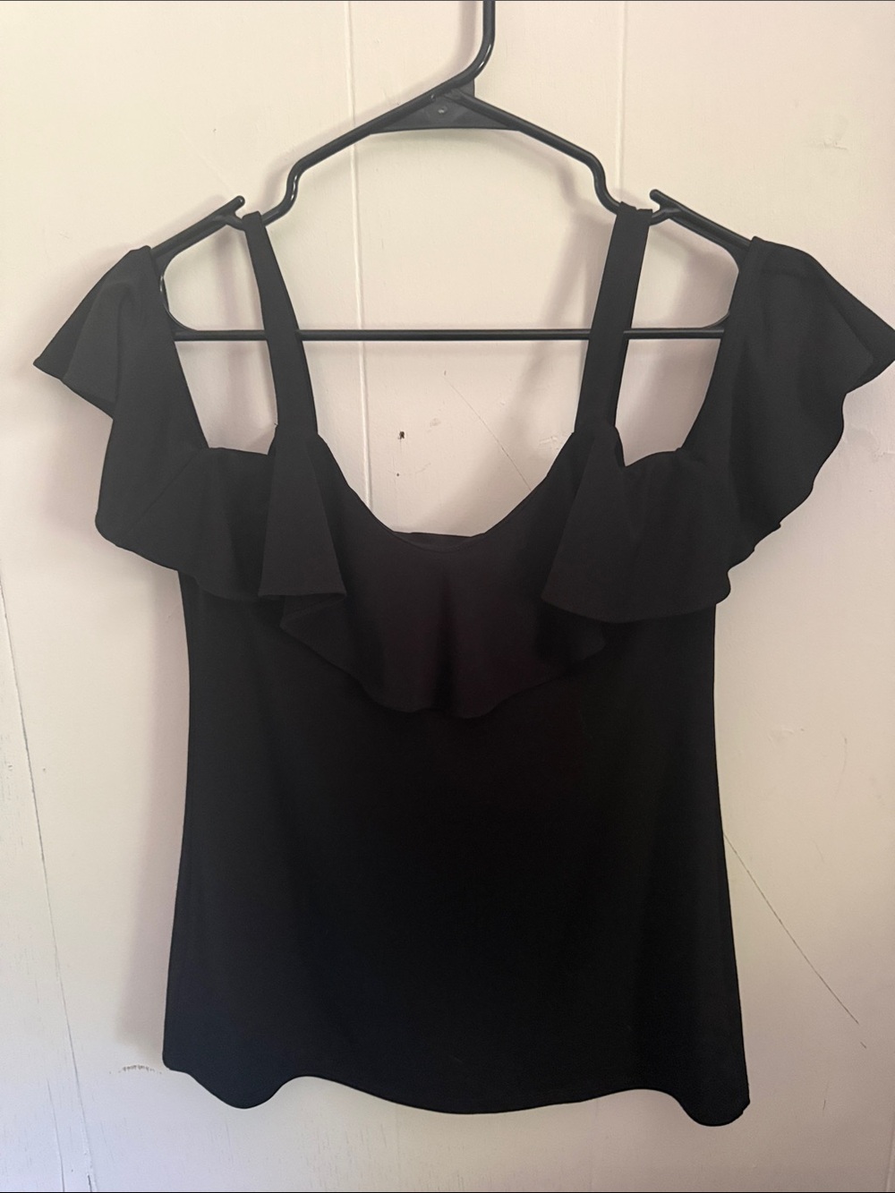 Express Black Ruffle Cold-Shoulder Tank Top - Picture 3 of 3
